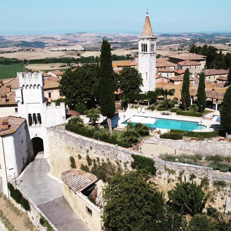 siena-castle-01a