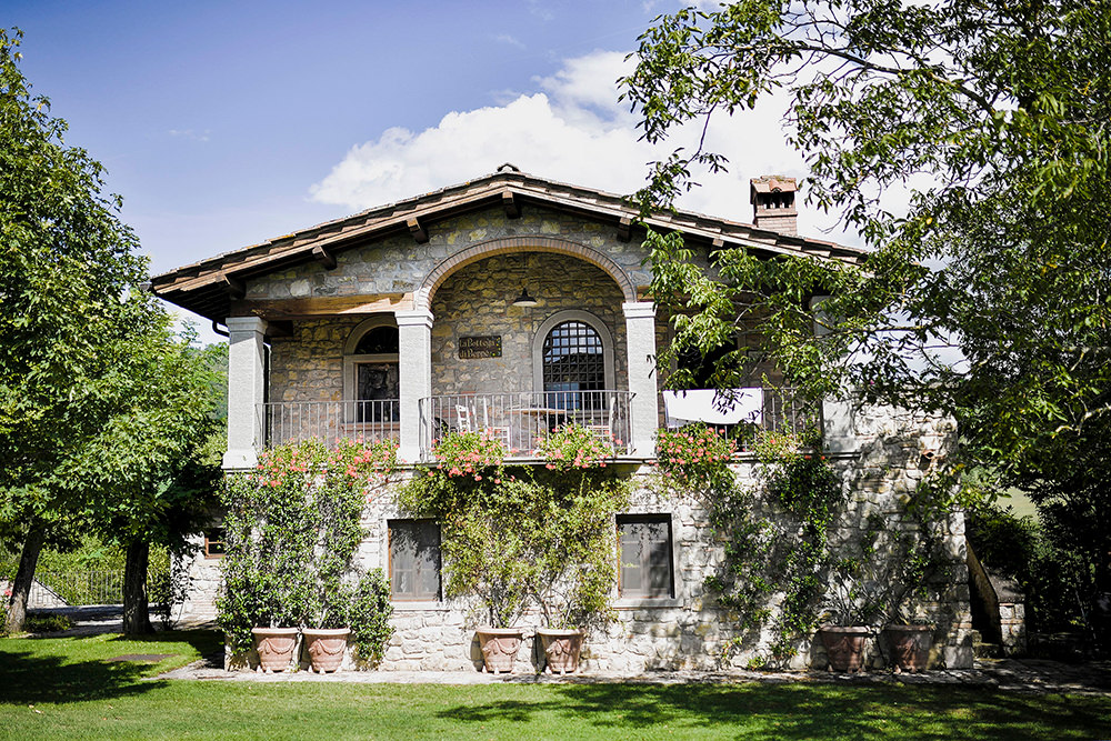 arezzo-hamlet-wedding-in-tuscany-03