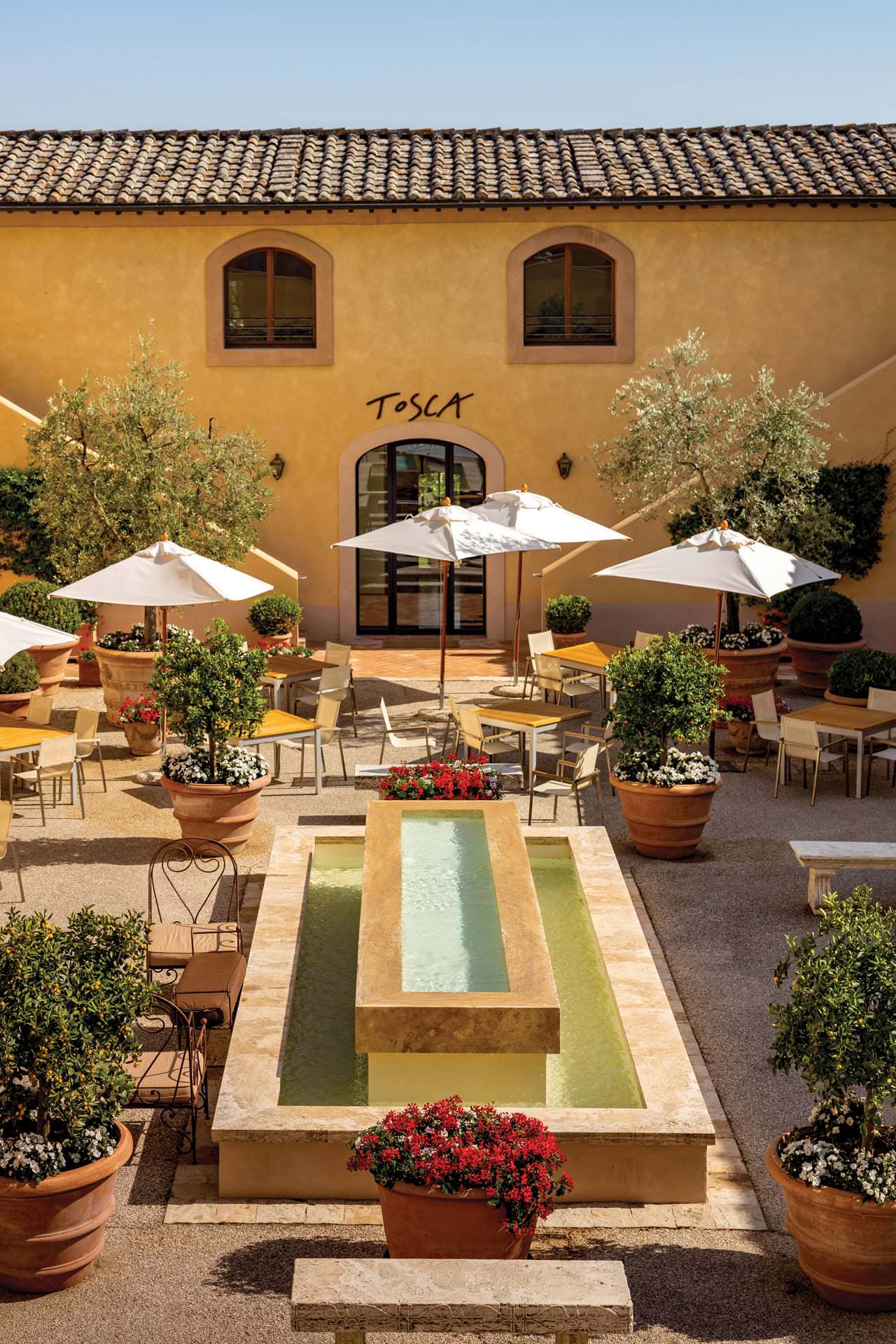 belmond-castello-di-casole-08