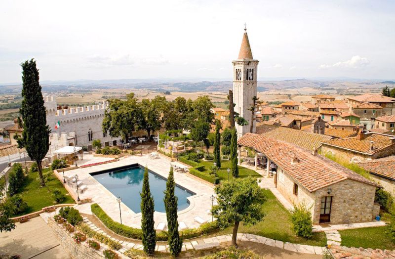 siena-castle-05a