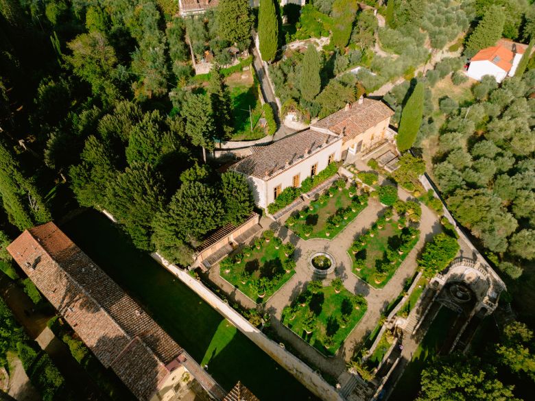 indian-wedding-at-villa-gamberaia-02